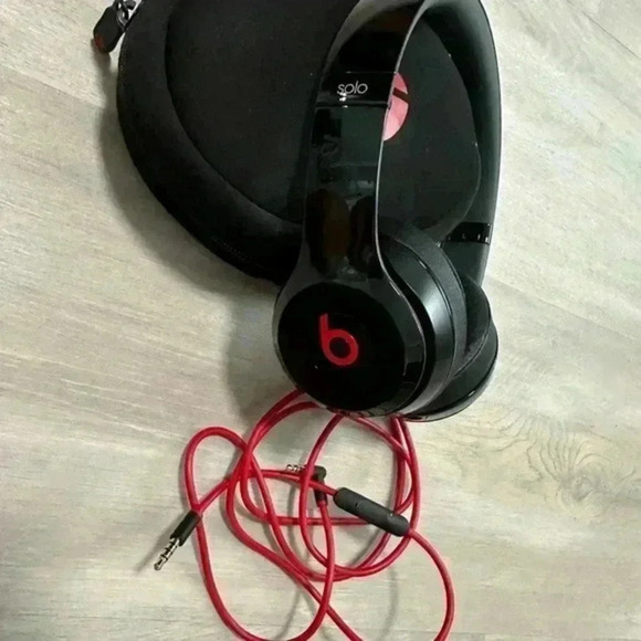Beats‎ by Dr. Dre Solo On Ear Headphones Siren Red Black - Picture 4 of 11